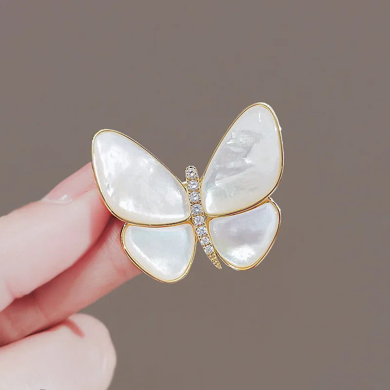 Broche de tulipa elegante