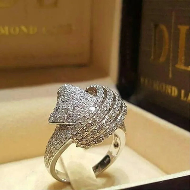 Anel Cravejado Luxo Fino