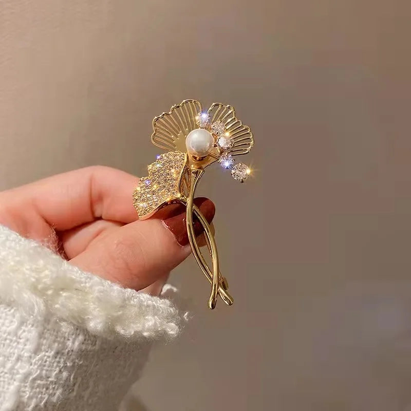 Broche de tulipa elegante